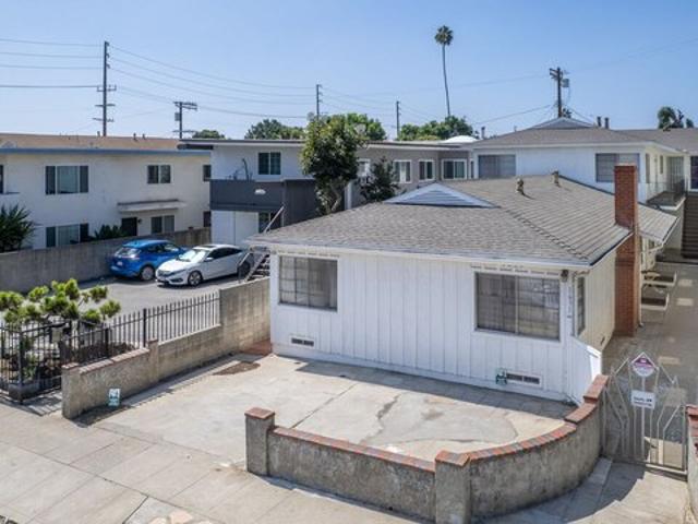 House for sale in Canoga Park, California