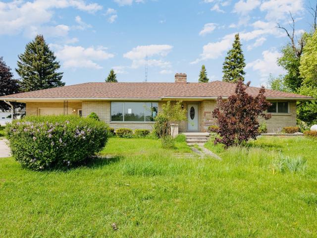 House for sale in Essexville