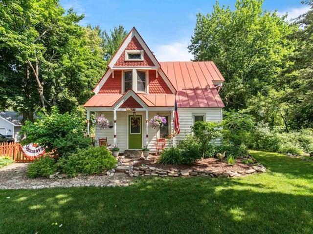 House for sale in Waupaca, Wisconsin