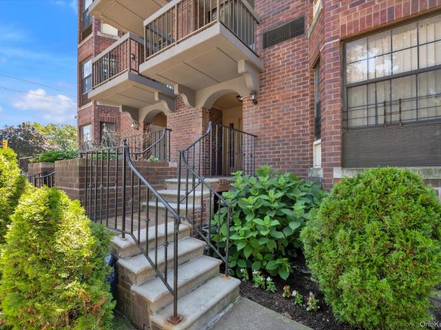 Condo for sale in Queens, Arverne
