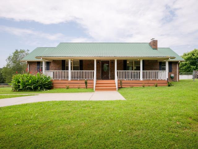 House for sale in White Bluff