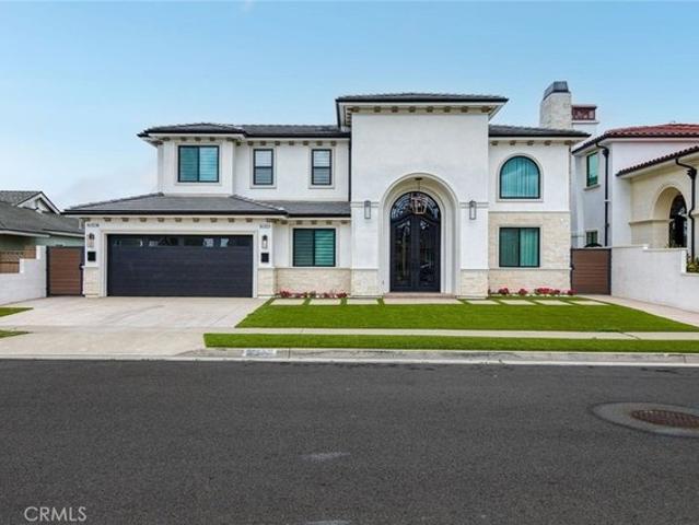 House for sale in Fountain Valley, California