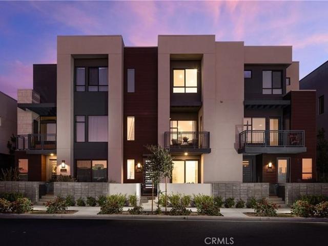 Condo for sale in Tustin, California