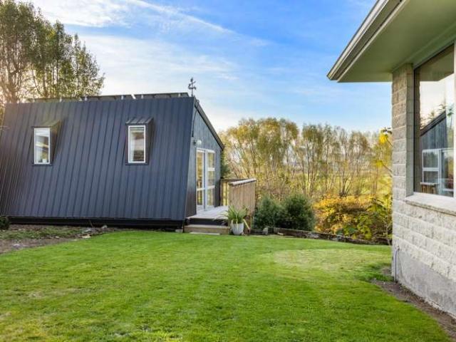 House for sale in Cust, Canterbury