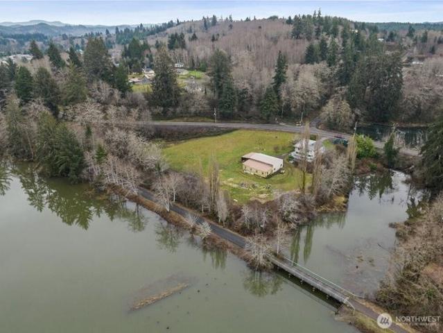 House for sale in Raymond, Pacific County