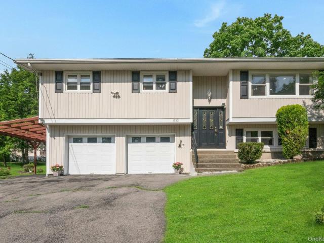 House for sale in Cortlandt Manor, New York