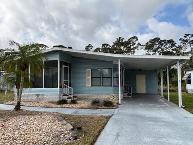 House for sale in Indiantown, Florida