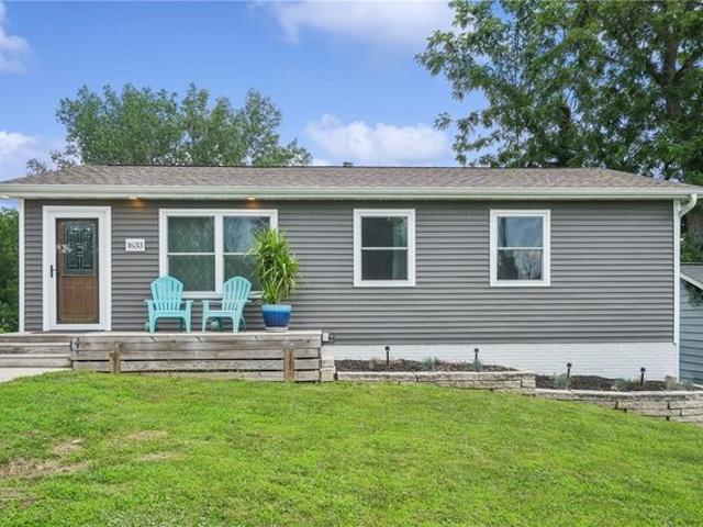 House for sale in Linn, Iowa