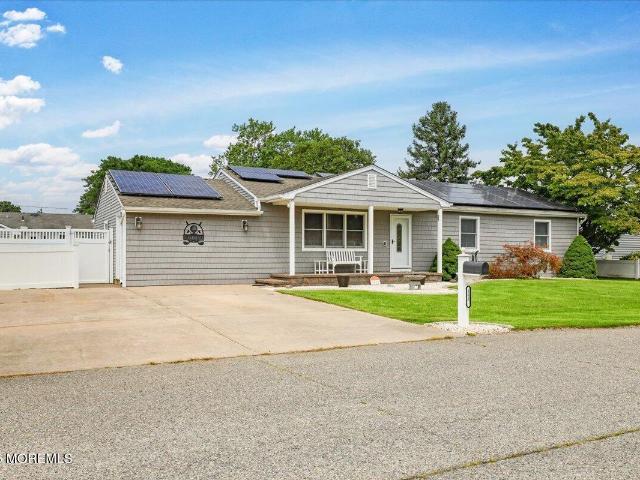 House for sale in Pine Lake Park, Manchester Township