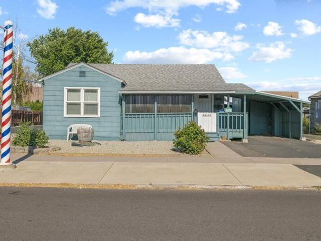 House for sale in Oregonia
