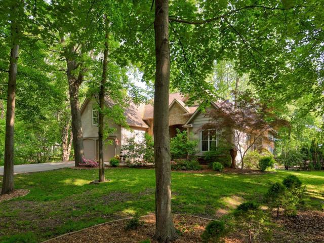 House for sale in Hemlock