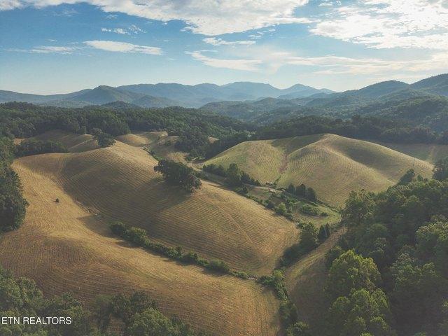 Farm for sale in Sevierville, East Tennessee
