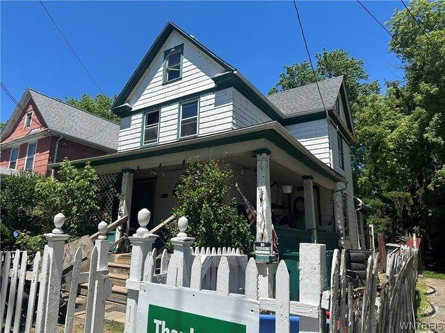 House for sale in Niagara, New York