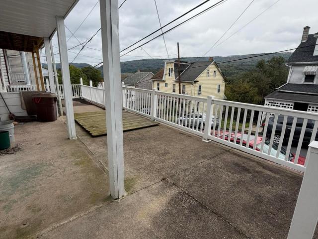 House for sale in Kangaroo Hill, Coal Township