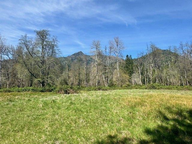 Land for sale in Seiad Valley, California