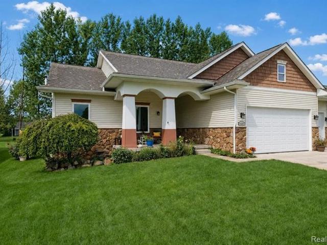 House for sale in Fenton, Michigan