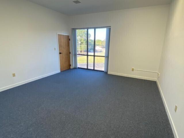 Commercial for rent in Catawba, North Carolina
