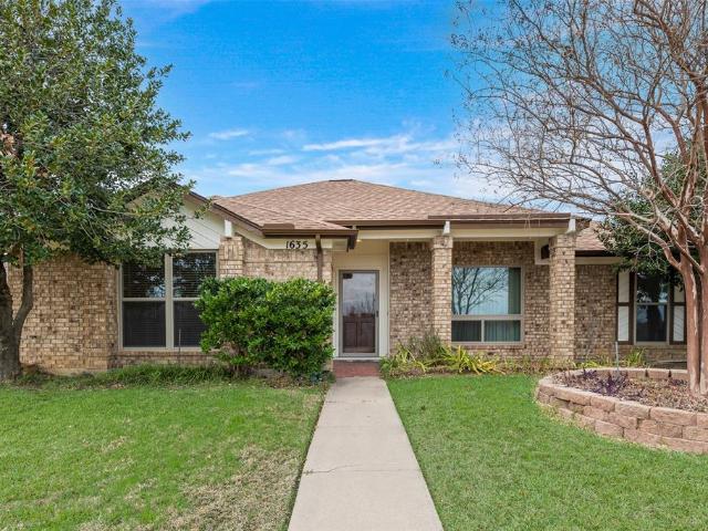 House for sale in Denton, Texas