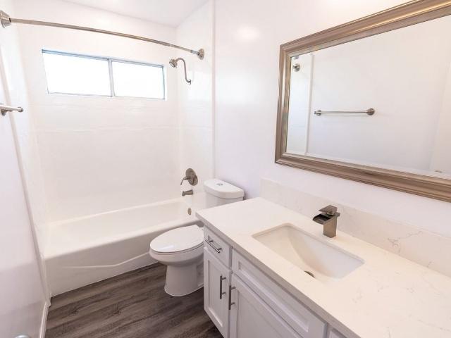 Apartment for rent in Canoga Park, California