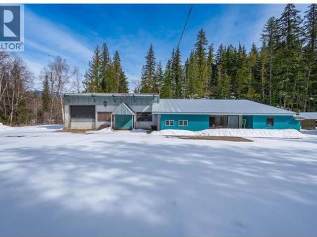 Commercial for sale in Trout Lake, British Columbia