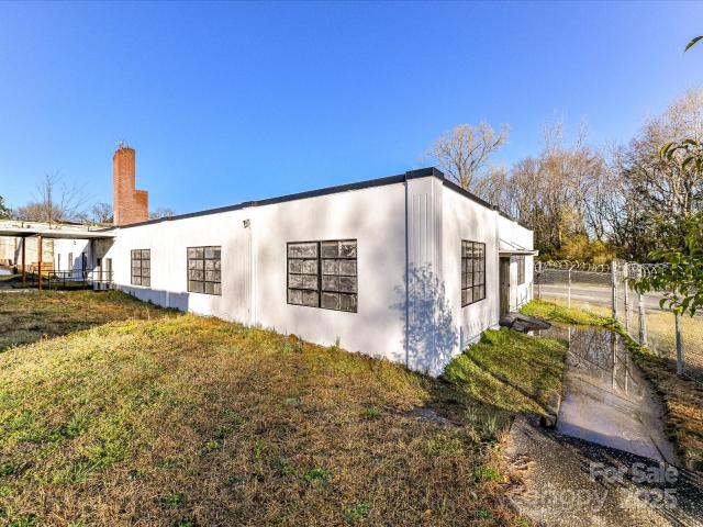 Commercial for sale in Lancaster