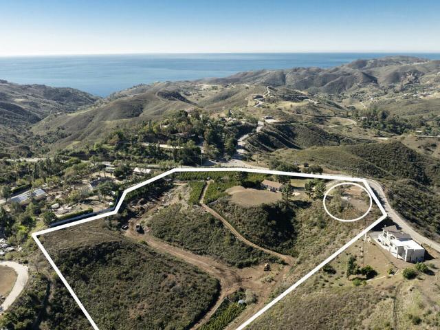 House for sale in Malibu