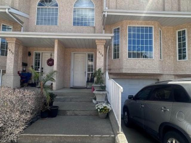 Townhouse for sale in Wedgewood, Alberta