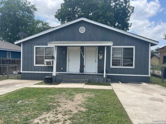 House for sale in Leesville, Texas