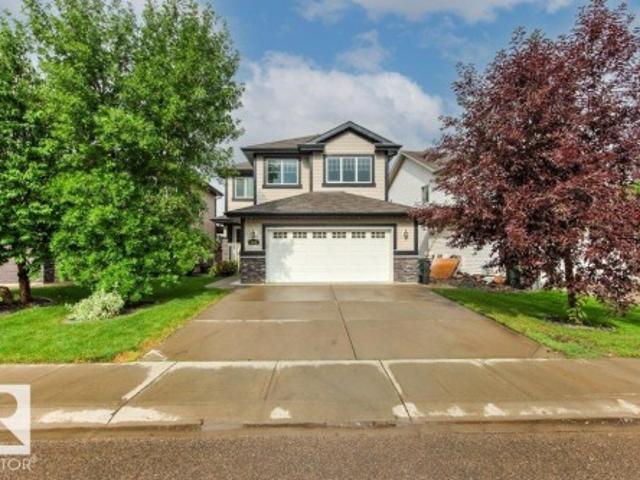 House for sale in Stony Plain, Alberta