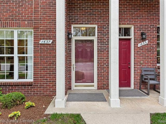 Condo for sale in Rochester, Michigan