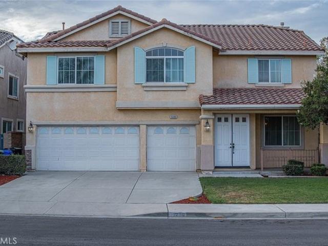 House for sale in Sierra Lakes, Fontana