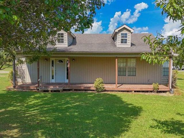 House for sale in Moulton, Lawrence County