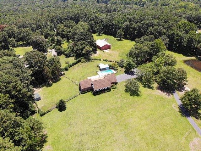 House for sale in Elmore, Alabama