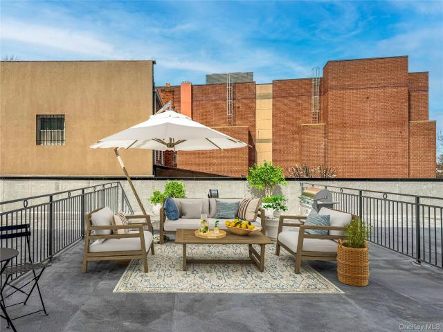 Condo for sale in Queens, Arverne