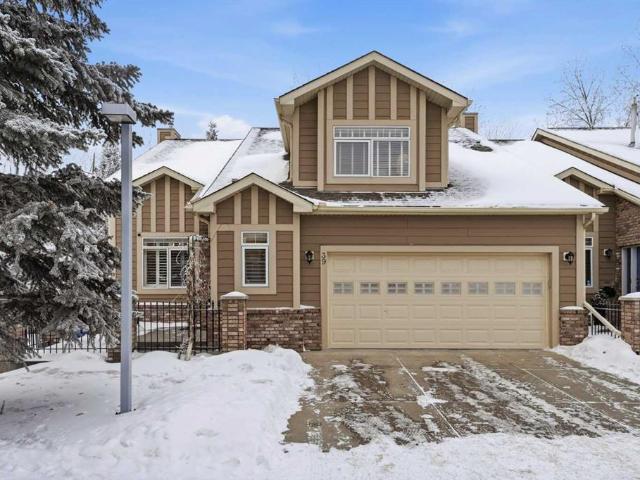 Townhouse for sale in Northwest, Alberta