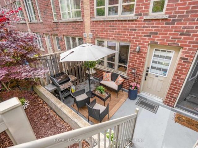 Townhouse for sale in Woburn, Ontario