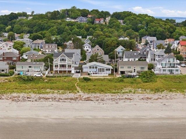 House for sale in Hull, Massachusetts