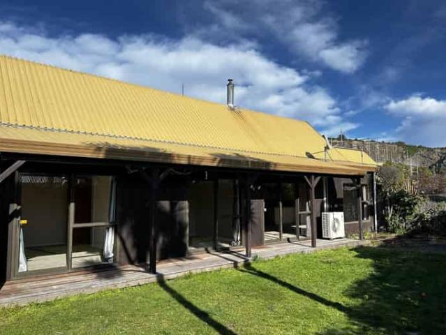 House for rent in Chaslands, Canterbury