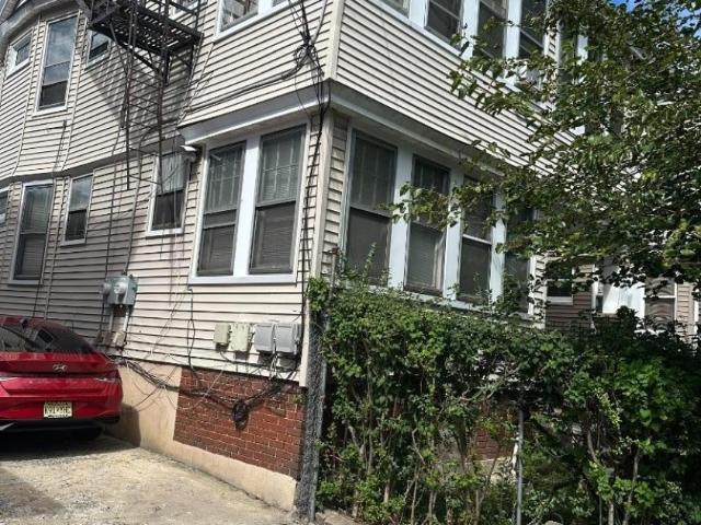 House for sale in Irvington, Essex County