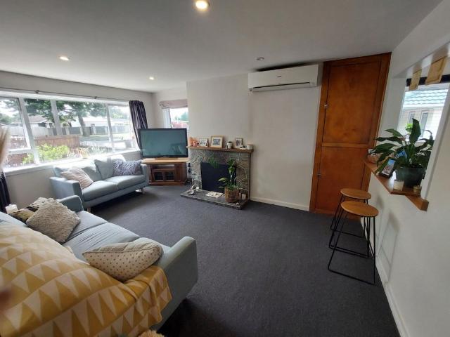 House for rent in Chaslands, Canterbury