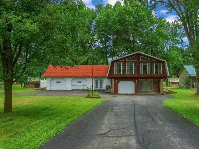 House for sale in Ellwood City, Pennsylvania