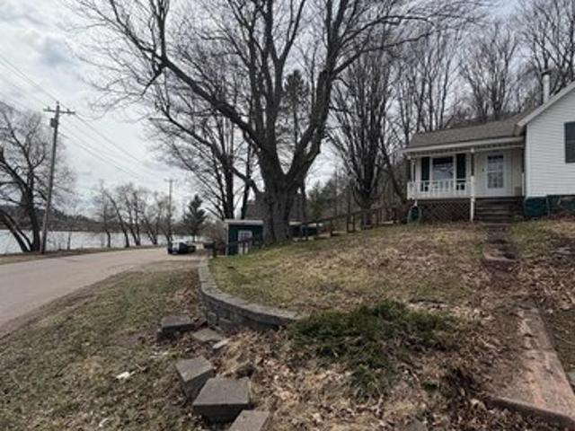 House for sale in Ishpeming, Marquette County