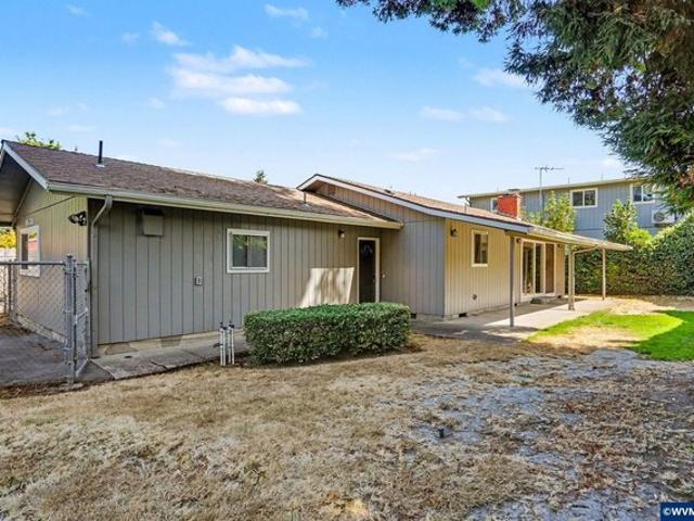 House for sale in Oregonia