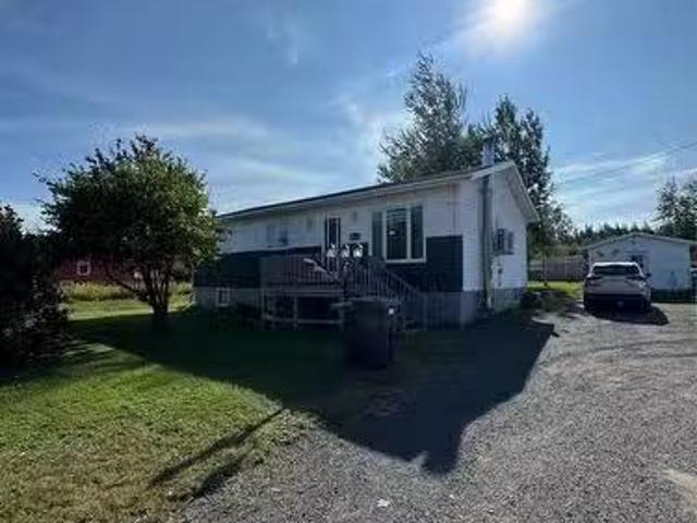House for sale in Botwood, Newfoundland And Labrador