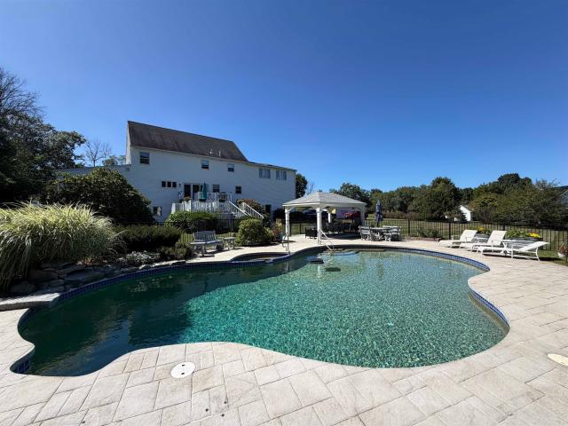 House for sale in Hampton Falls, Rockingham County