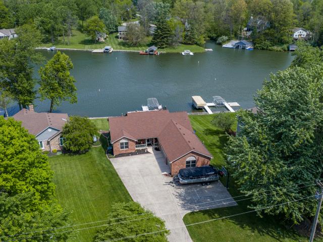 House for sale in Coatesville, Indiana