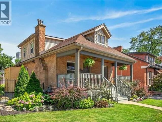 House for sale in Ancaster, Ontario