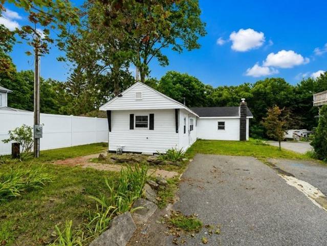 House for sale in Clinton, Massachusetts