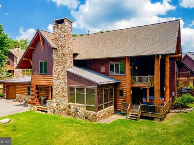Townhouse for sale in Garrett, Maryland