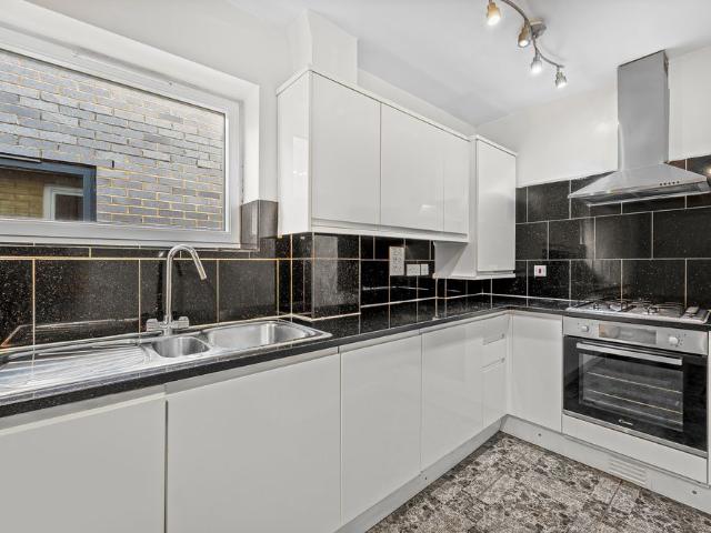 Apartment for rent in Nunhead, Greater London
